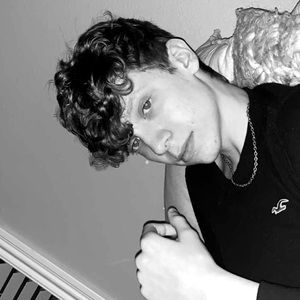 Meet your Posher, Gabe